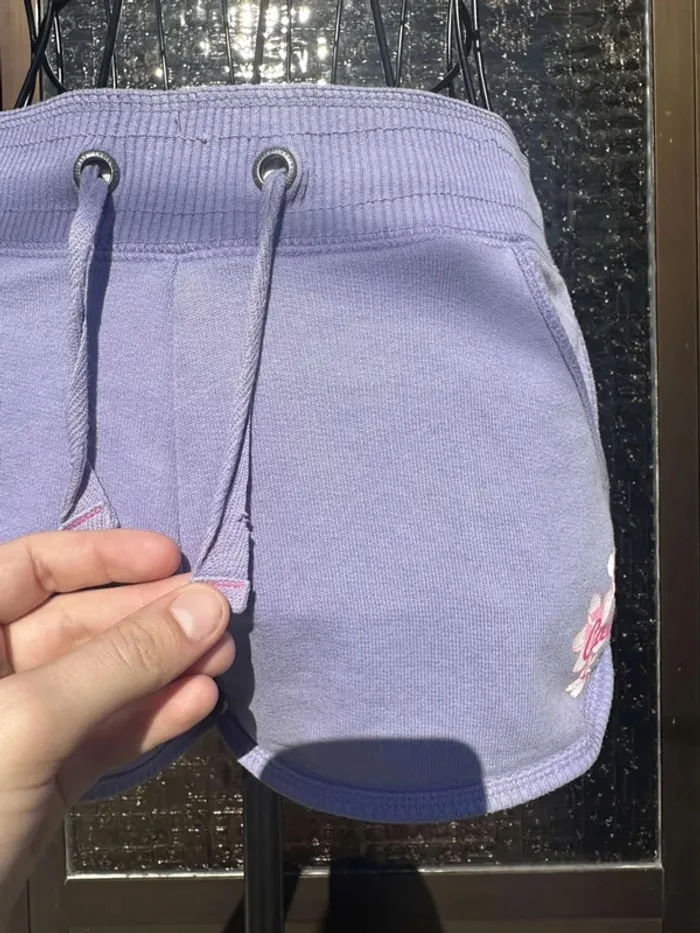 Short mauve clair sport H&M Taille 164 - photo numéro 3
