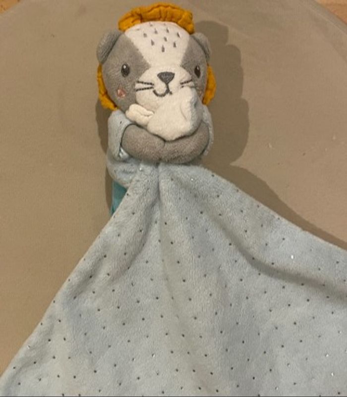 Peluche doudou plat lion Neuf - photo numéro 3