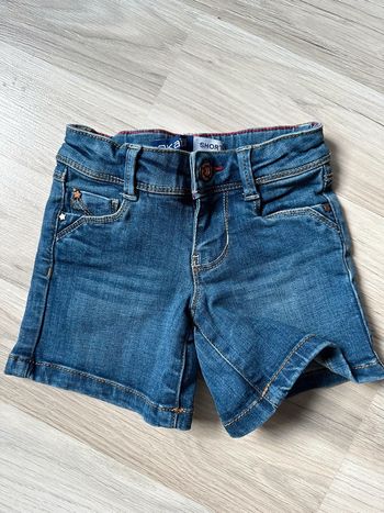 Short jean