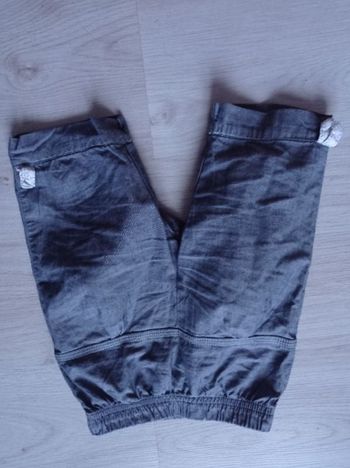 Pantalon gris bébé