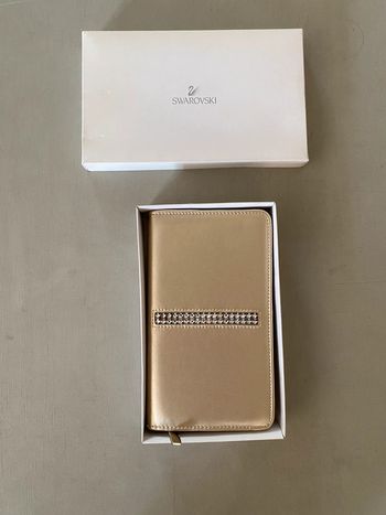 Swarovski pochette maquillage ou bijoux dorée avec brillants