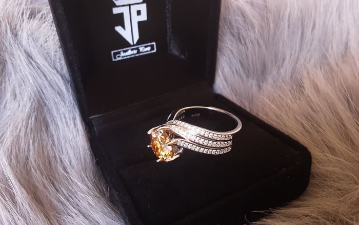 Bague mariage fiançailles anniversaire gravée Au750 Moissanite 9mm 3carats cadeau pour elle - photo numéro 2