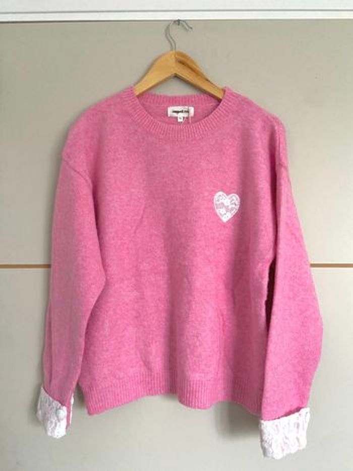 Pull rose cœur dentelle blanc taille unique