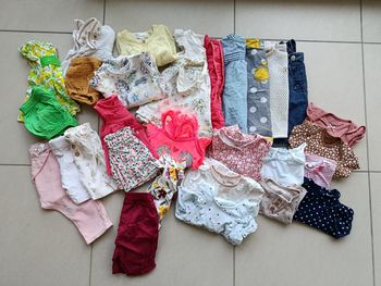 Lot vêtements printemps/été - 6 mois.