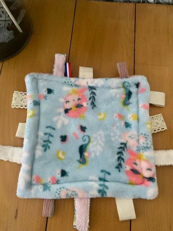 Taggy blanket 
