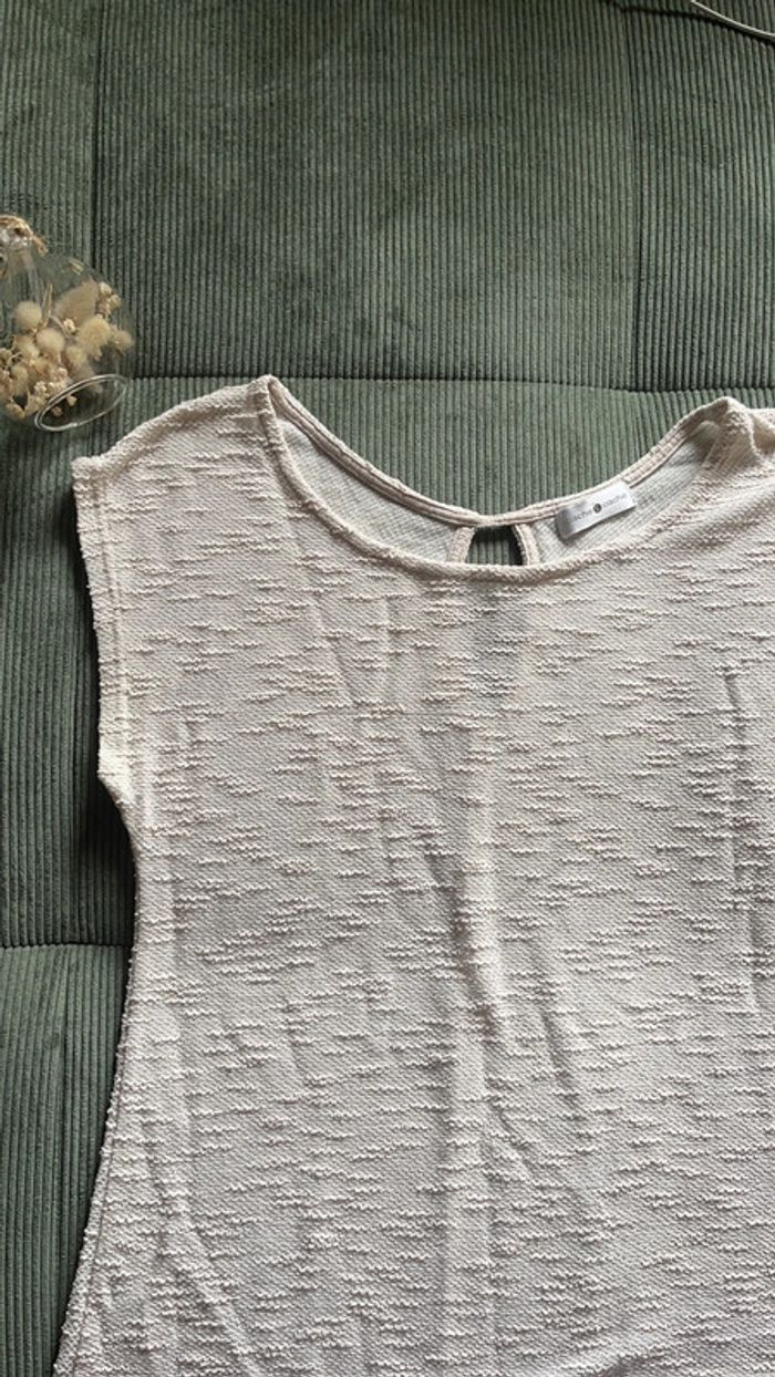 TEE shirt cache cache