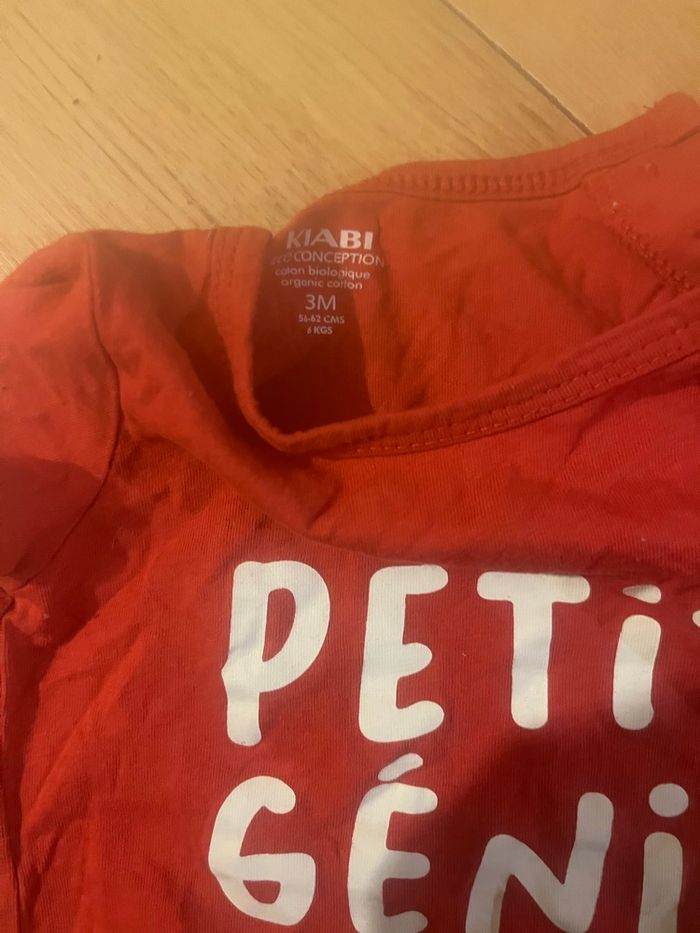 T shirt rouge - photo numéro 2