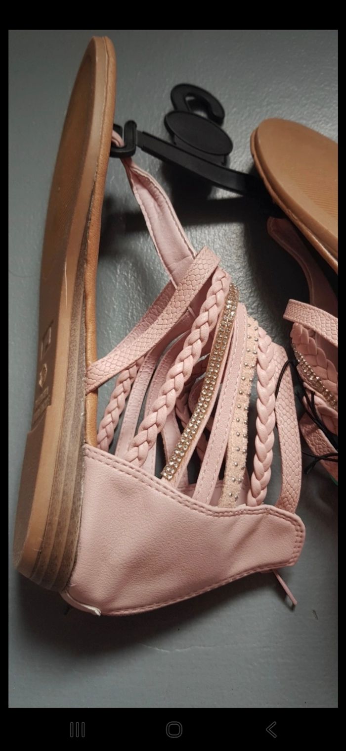 Sandales - photo numéro 5