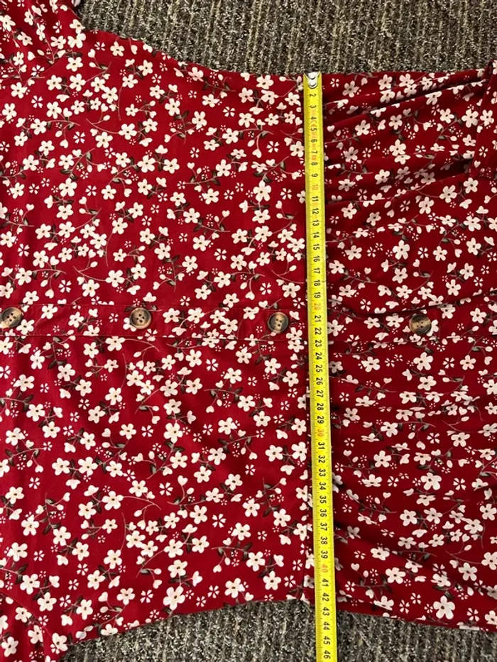 Robe rouge fleurs - photo numéro 7