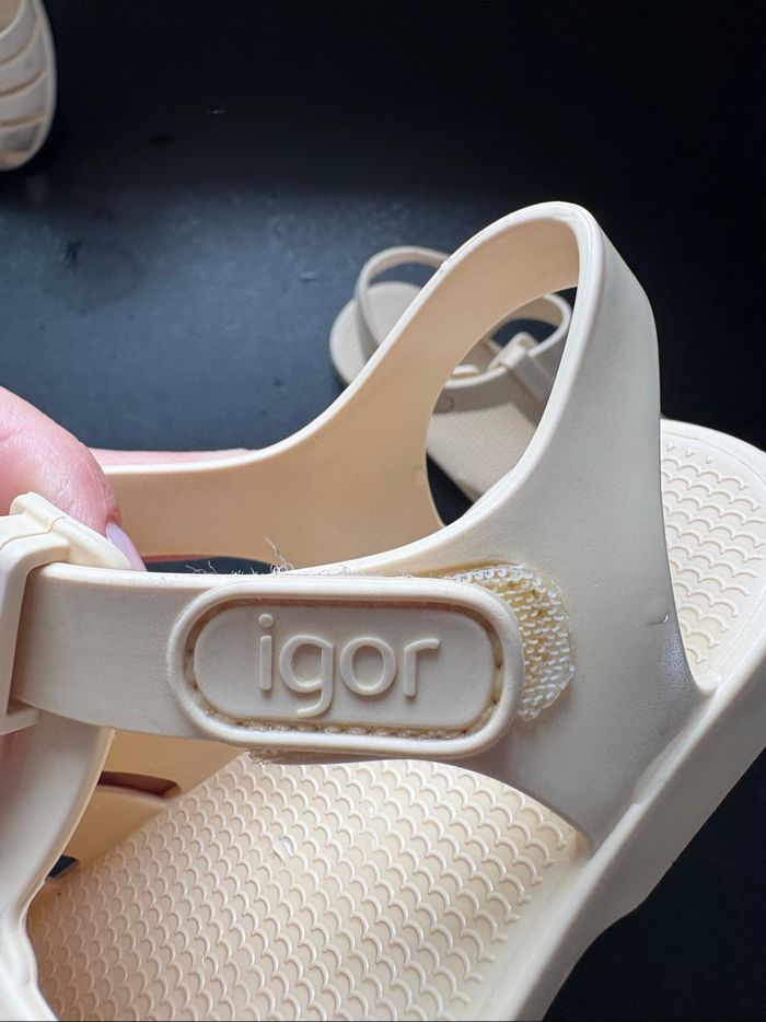 Lot de 2 paires de sandales IGOR taille 24 - photo numéro 6