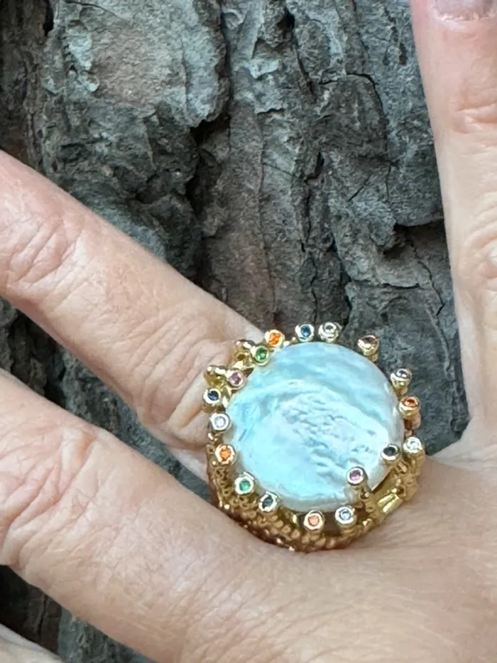 Bague habaha Paris acier inoxydable or travaillée réglable nacré et cristaux couleurs - photo numéro 5