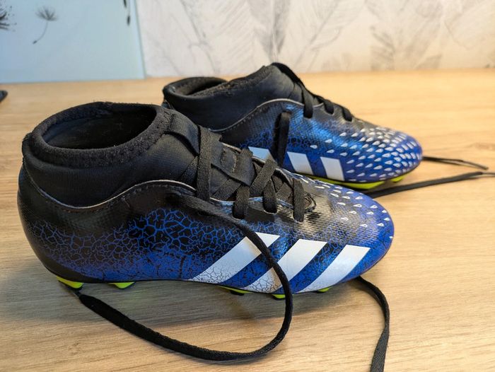 Chaussures foot adidas 31 - photo numéro 3