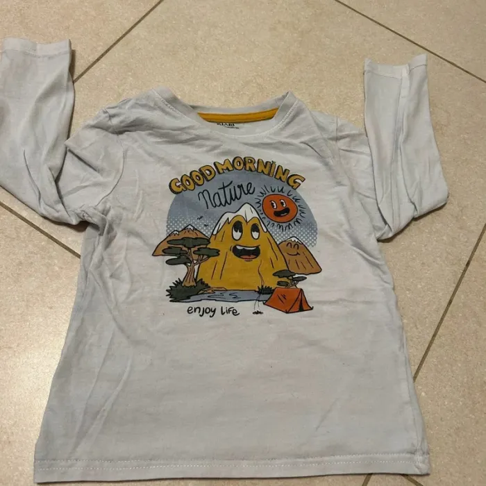 Trois T-shirts manches longues garçon Kiabi taille 4ans - photo numéro 4