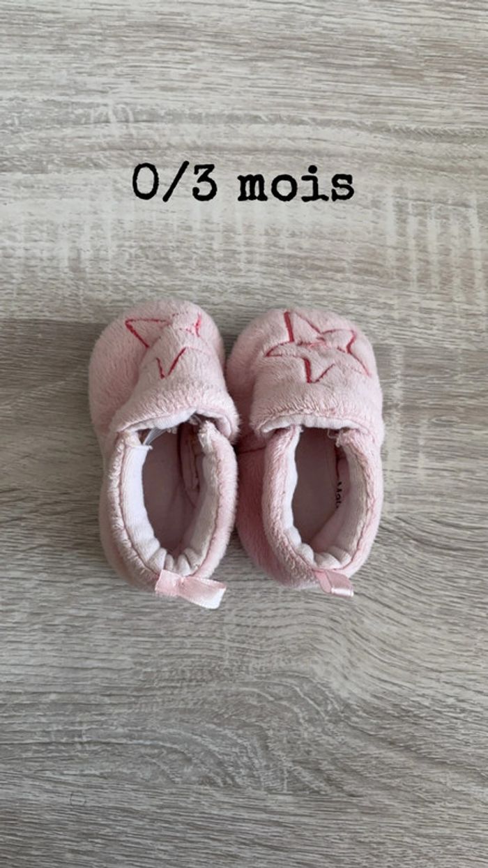 Petits chaussons 0/3 mois