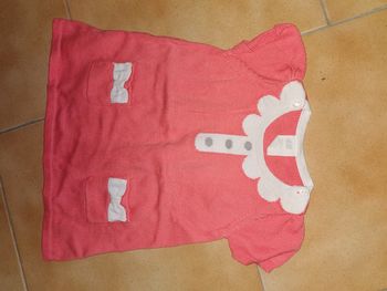 Robe corail et blanche 3mois