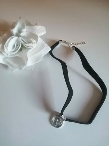 🌸Ras de cou velours noir et main de fatma argentée 🌸