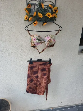 Haut de bikini
