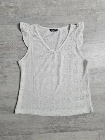 Débardeur ajouré avec manches volantées effet dentelle Taille XS tout neuf
