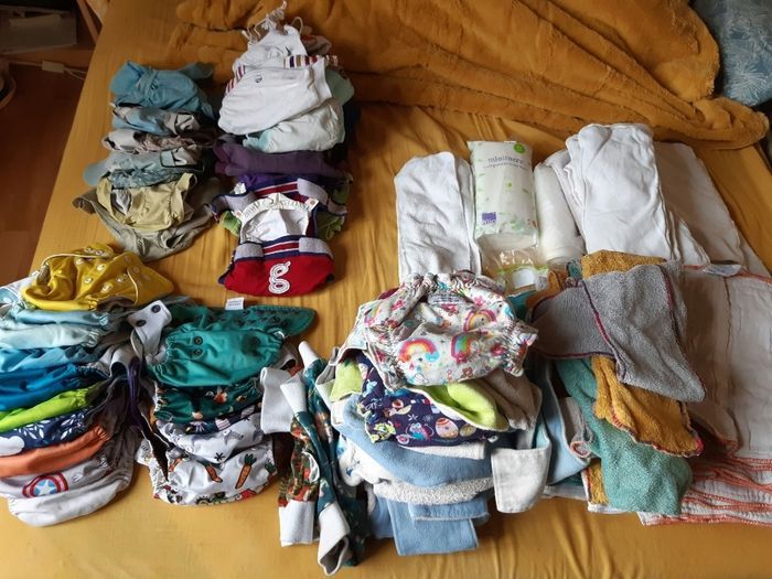 Gros lot  + 40 couches lavables  et inserts