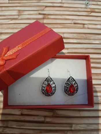 Boucles d'oreilles pendantes en forme de goutte, pierre rouge, argenté vieilli