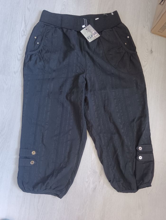Pantacourt Taille 40 Neuf