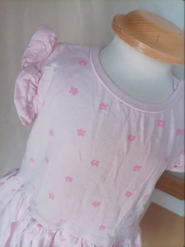 Robe manches courtes rose à fleurs Zeeman fille 12 mois - photo numéro 2