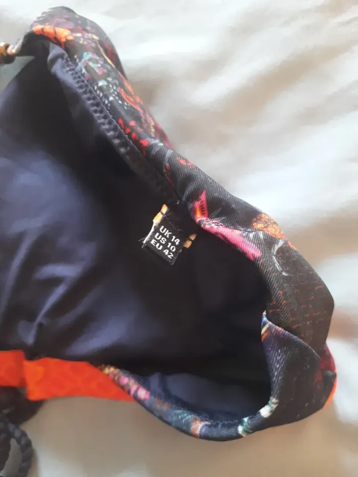Maillot superdry 2 pièces 42 - photo numéro 3