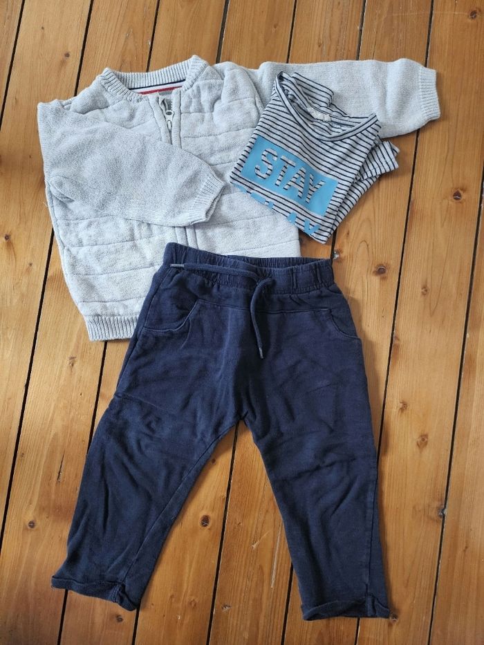 Gros lot garçon 2ans 24mois automne hiver - photo numéro 10