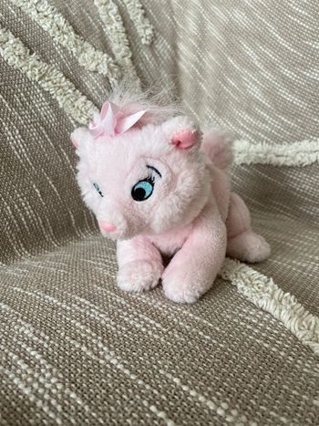 Peluche doudou 18cm disney les aristochats Marie chat rose noeud très bon état