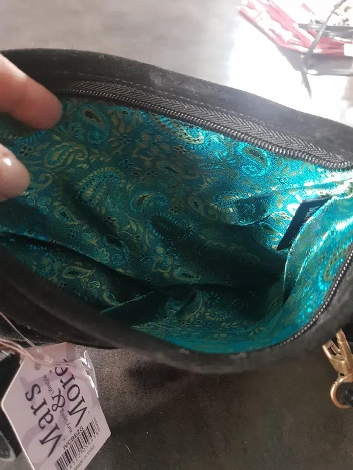 Vend sac neuf en peau - photo numéro 9