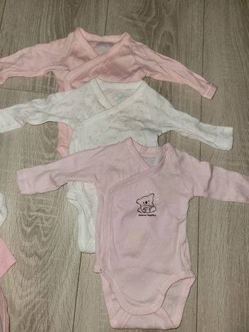 Lot de bodies bébé 1mois
