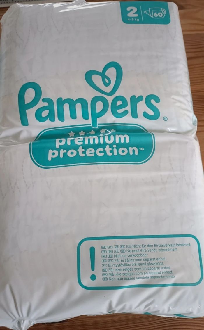 Couches taille 2 pampers - photo numéro 2