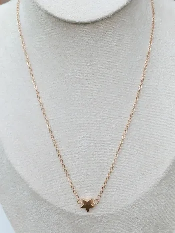 Collier doré étoile minimaliste – bijou tendance femme