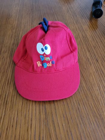 Casquette taille 44  12 mois