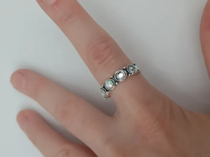 Bague argentée tendance en acier inoxydable - photo numéro 2