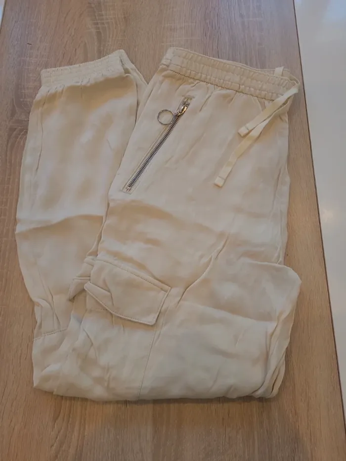 Pantalon cargo crème