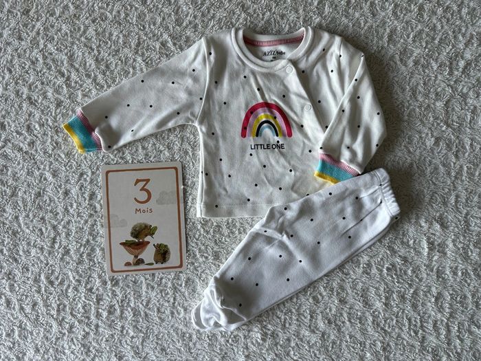 Pyjama fille, deux pièces blanc, taille 3 mois