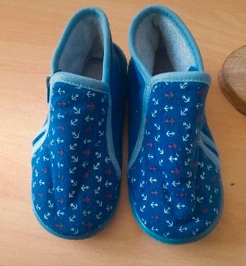 Chaussons taille 27
