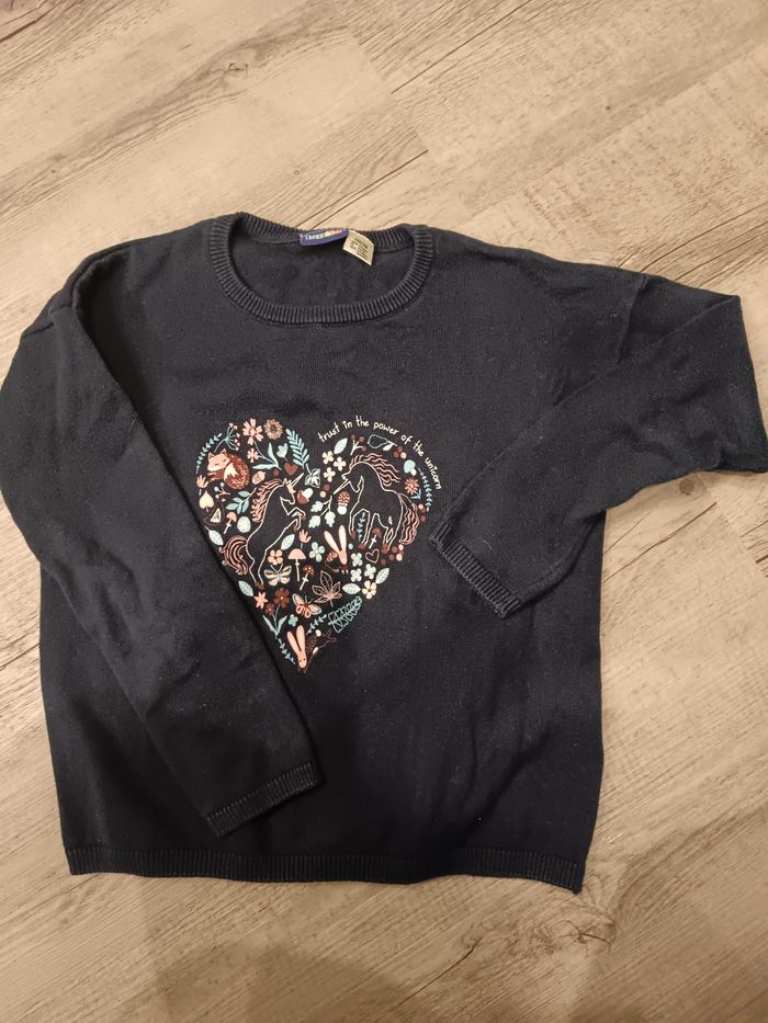 Pull taille 6/8 ans