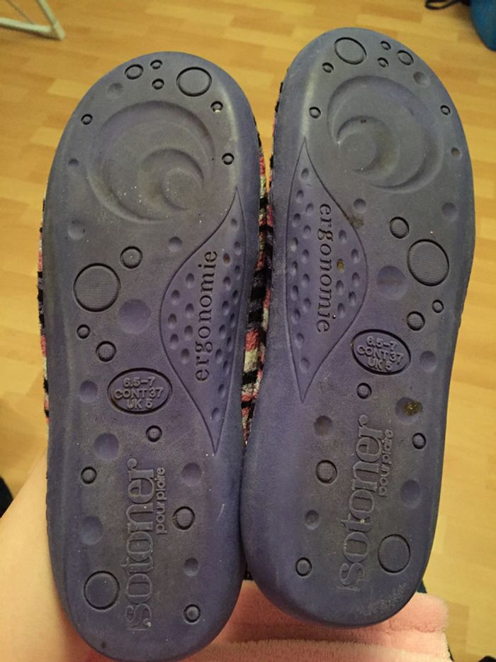 Chaussons violet Isotoner Taille 37 - photo numéro 2
