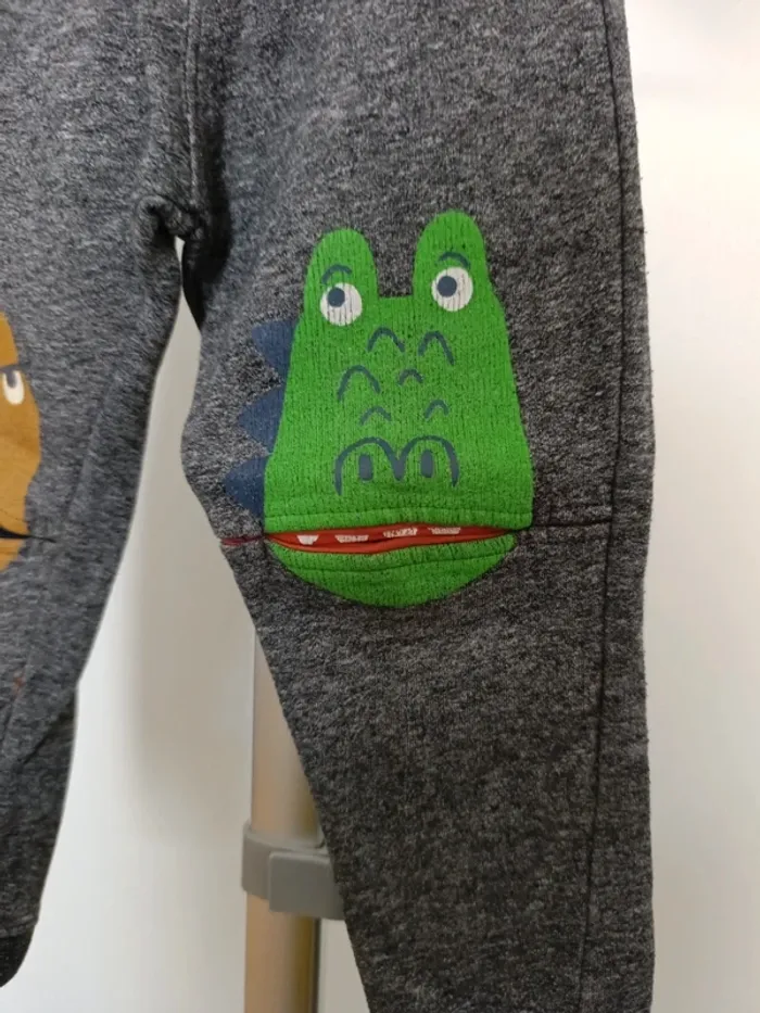 Pantalon dinosaure - photo numéro 2
