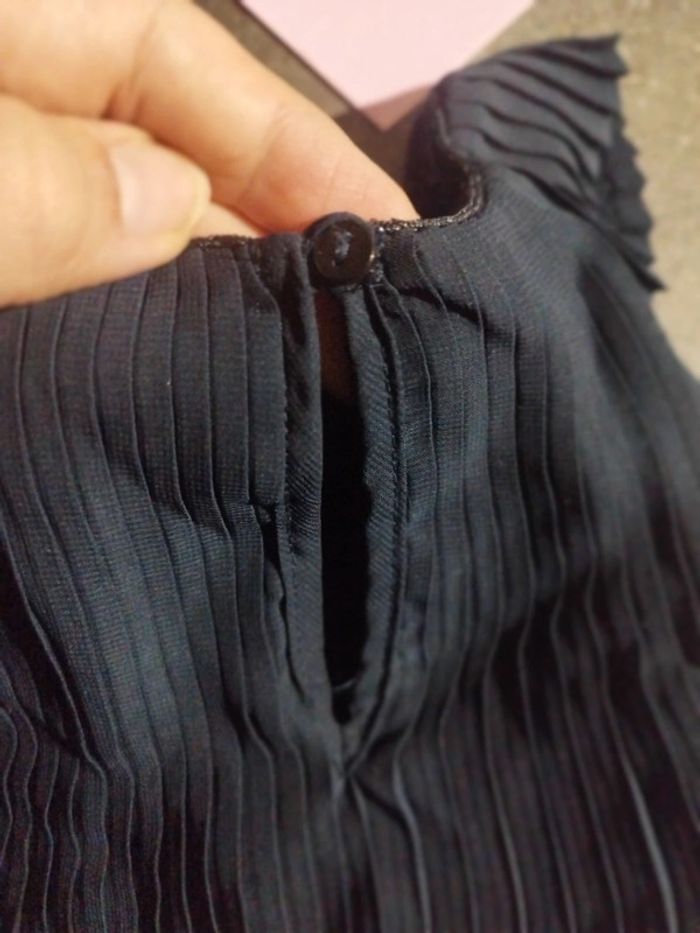 Robe plissée 1 mois - photo numéro 4