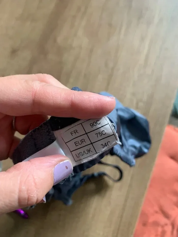 Soutien gorge d’allaitement 90c Cache coeur gris anthracite parfait état - photo numéro 4