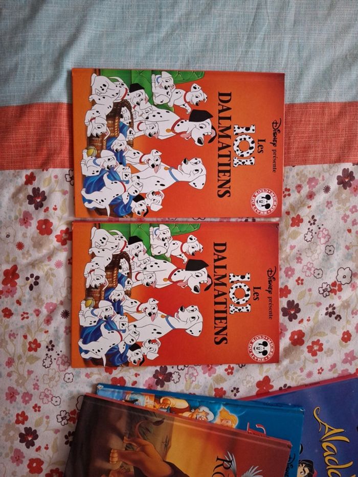 Lot de livres Disney club - photo numéro 3
