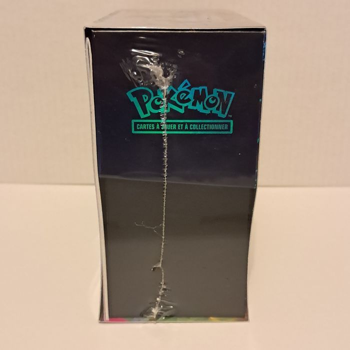 ETB ME2 Flammes Fantasmagoriques avec défaut - photo numéro 2