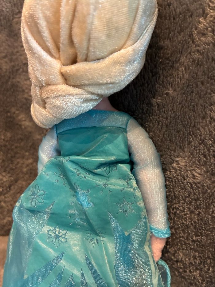 Lot peluches Disney la reine des neiges - photo numéro 10