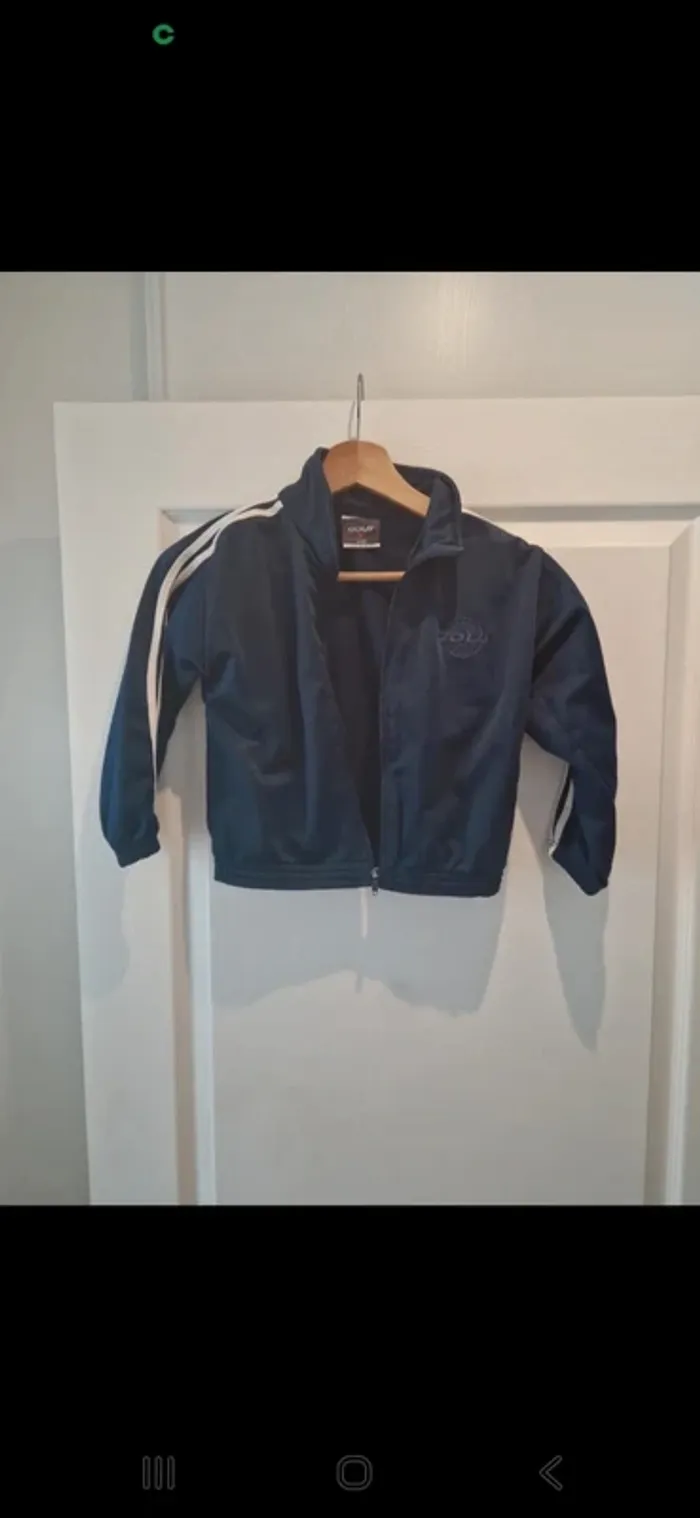 Haut de survêtement gola vintage 5/6ans bleue matine tres bon etat