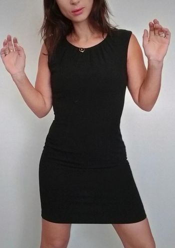 Petite robe noire chic taille 38