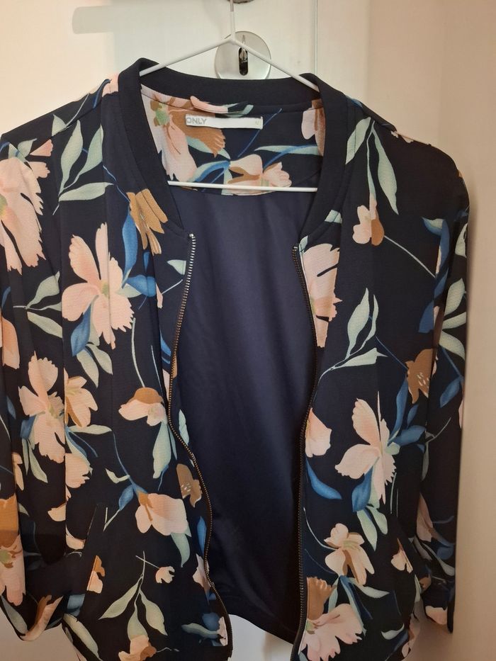 Blouson multicolore only taille 36 - photo numéro 2