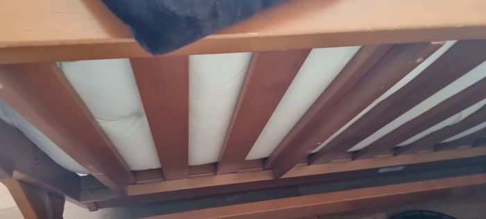 Canapé convertible 3 places en bois massif - photo numéro 4